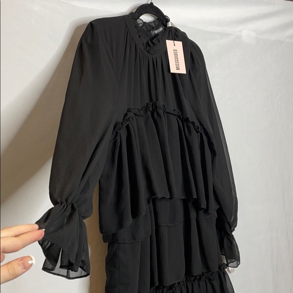 🍁🍁Black Ruffle Dress - Picture 2 of 3